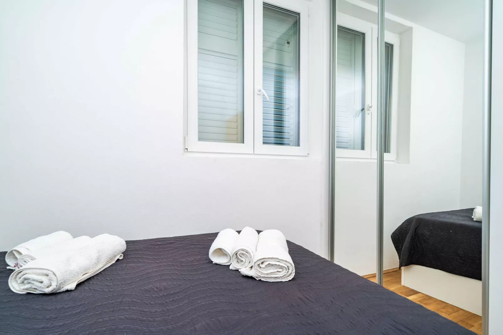 Apartment Joky - One-Bedroom Apartment-Chambre
