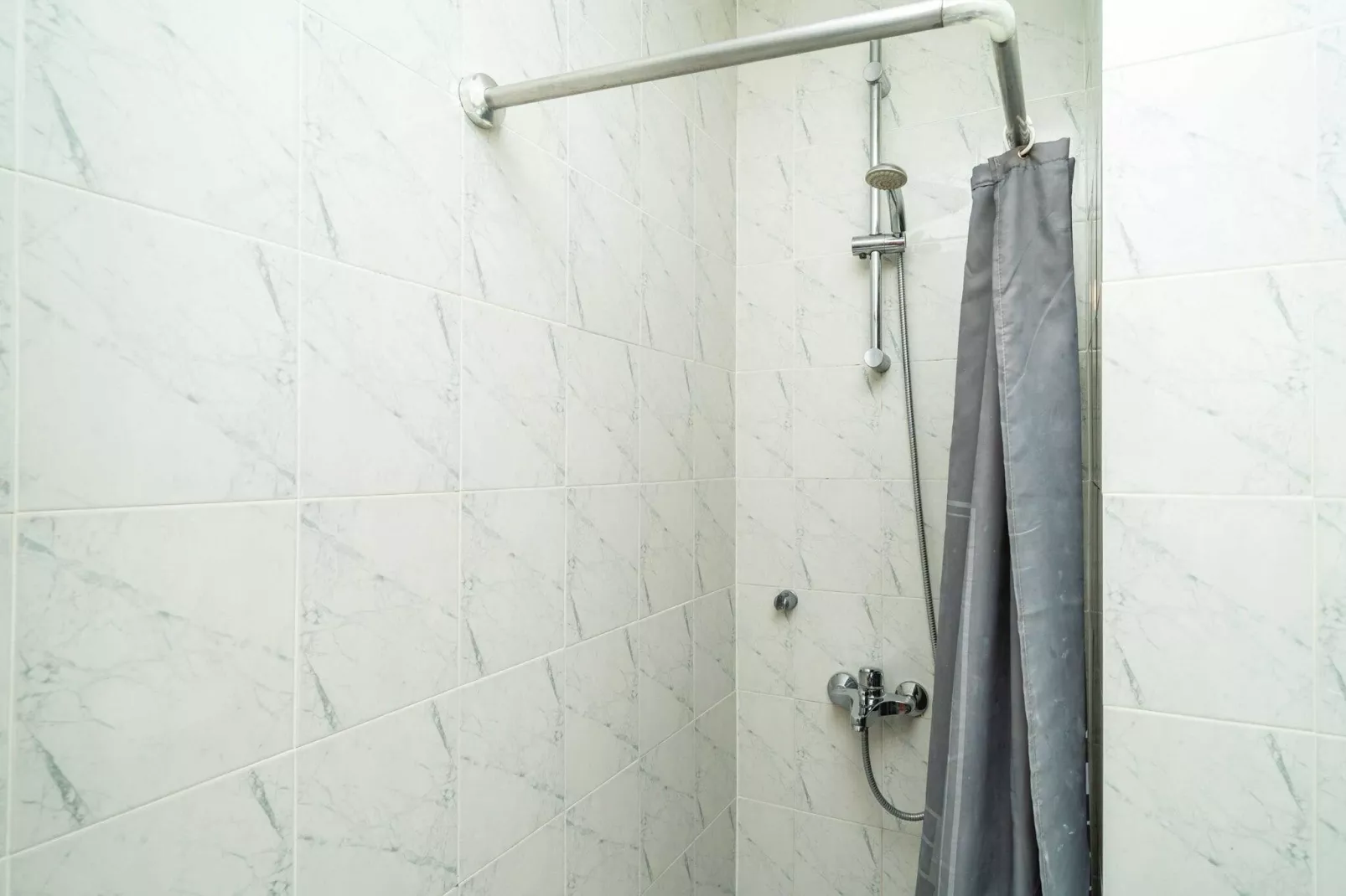 Apartment Joky - One-Bedroom Apartment-Salle de bain