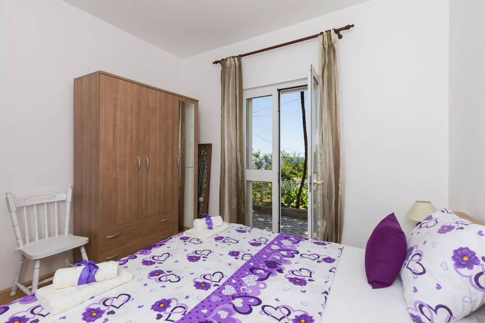 Apartments Olive - One Bedroom Apartment with Terrace and Partial Sea View - Popolica 50-Bedroom