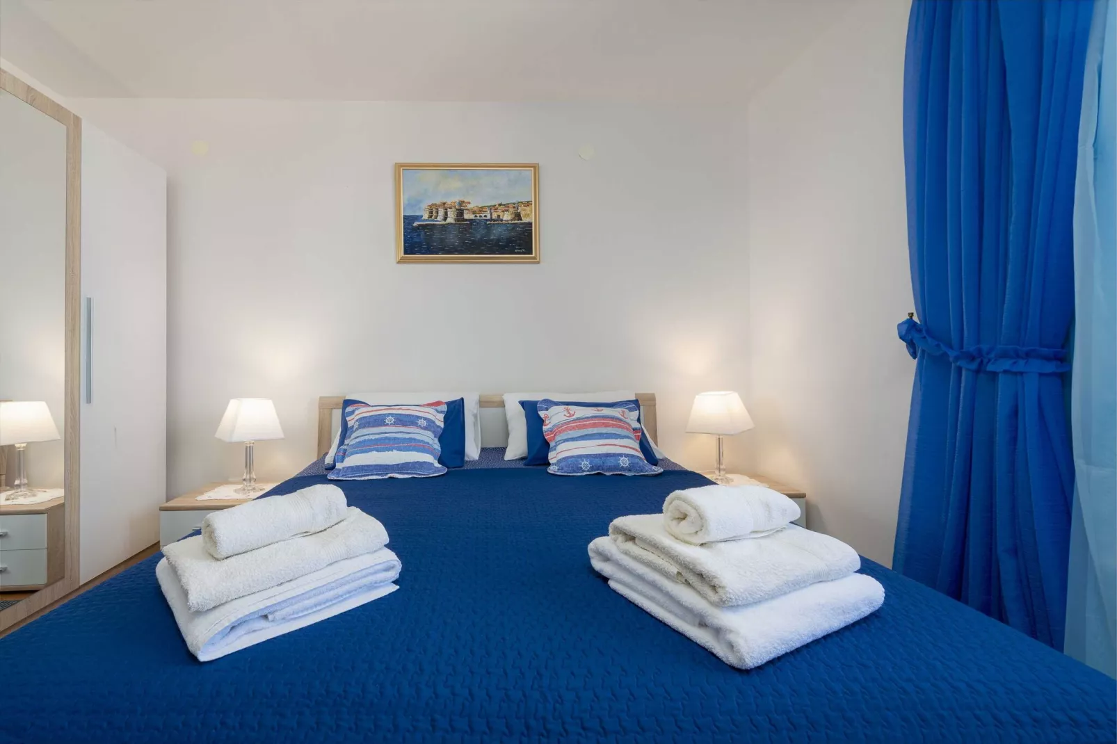 Blue Harmony Sea View Apartment - Two Bedroom Apartment with Balcony and Sea View-Bedroom