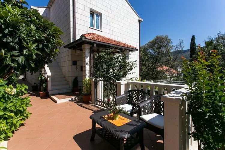 Apartments Marina - One Bedroom Apartment with Balcony and Sea View-Terrace