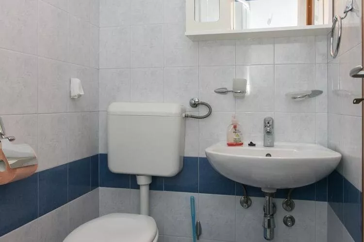 Apartments Marina - One Bedroom Apartment-Salle de bain