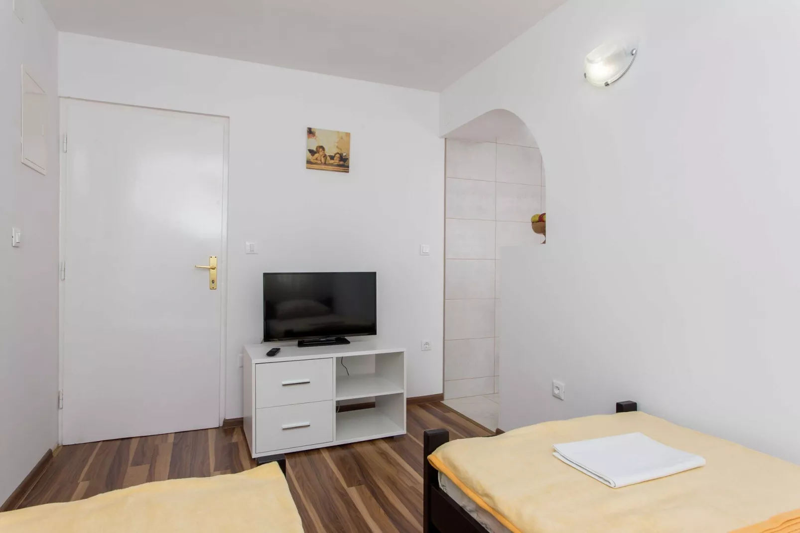 Apartments Djurkovic - Two-Bedroom Apartment with Shared Terrace and Sea View-Bedroom