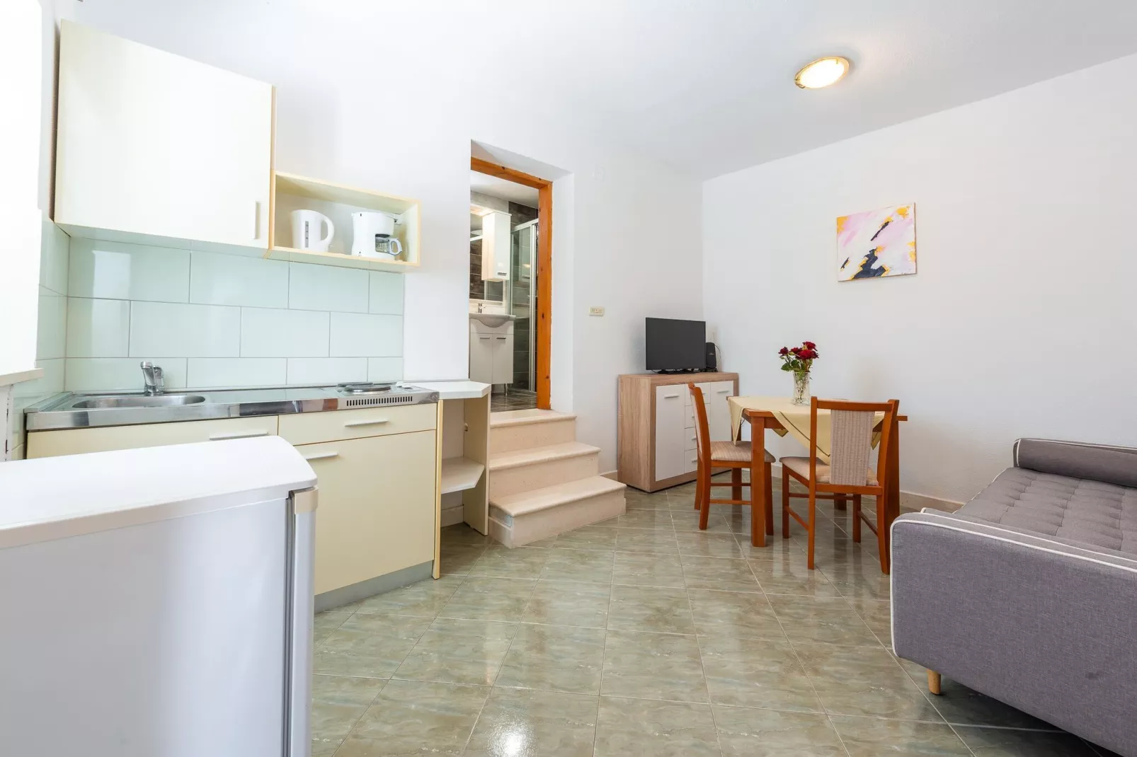 Apartments Lucija - One Bedroom Apartment with Terrace-Kitchen