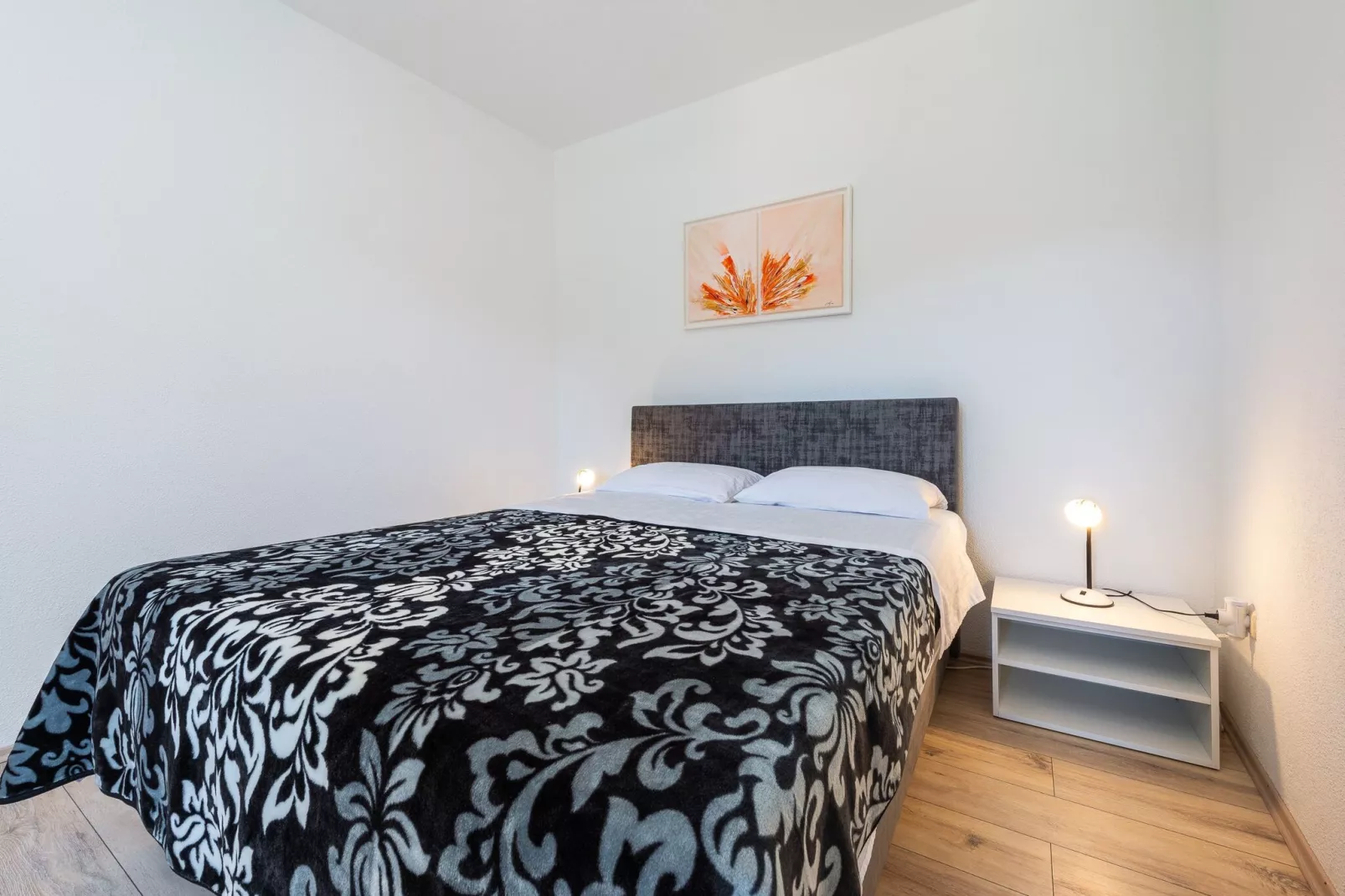 Apartments Lucija - One Bedroom Apartment with Terrace-Bedroom
