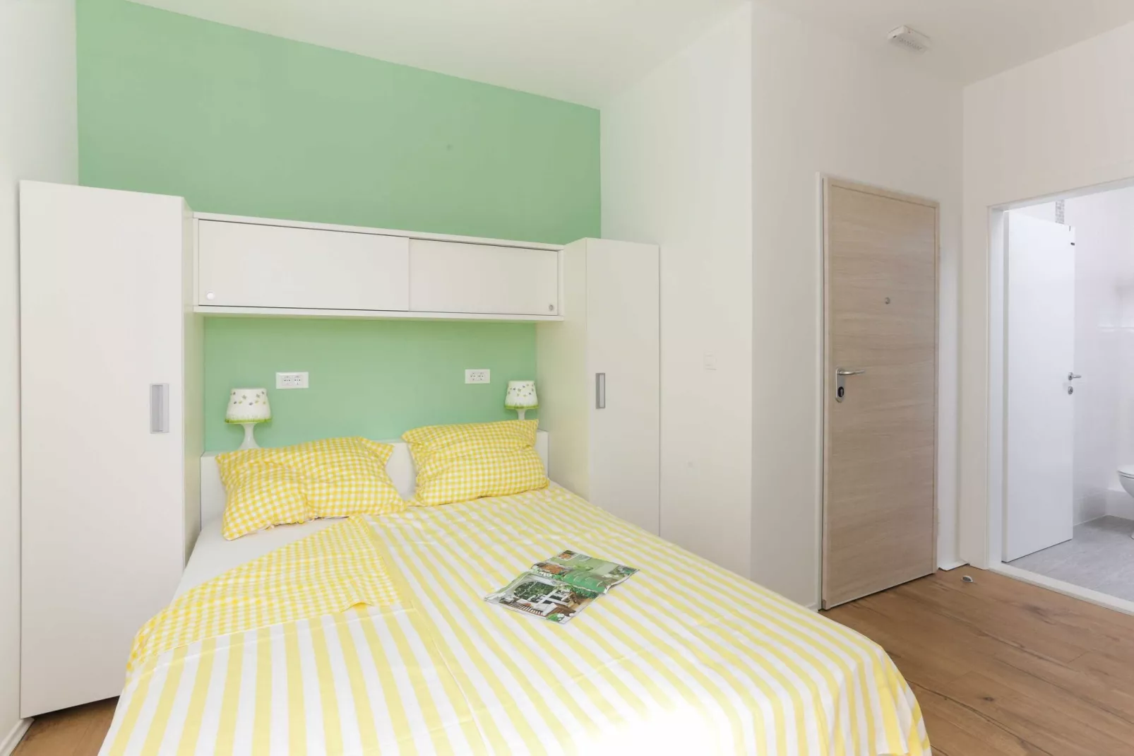 Apartments Villa Karmen - One-Bedroom Apartment with Terrace (Olive)-Bedroom