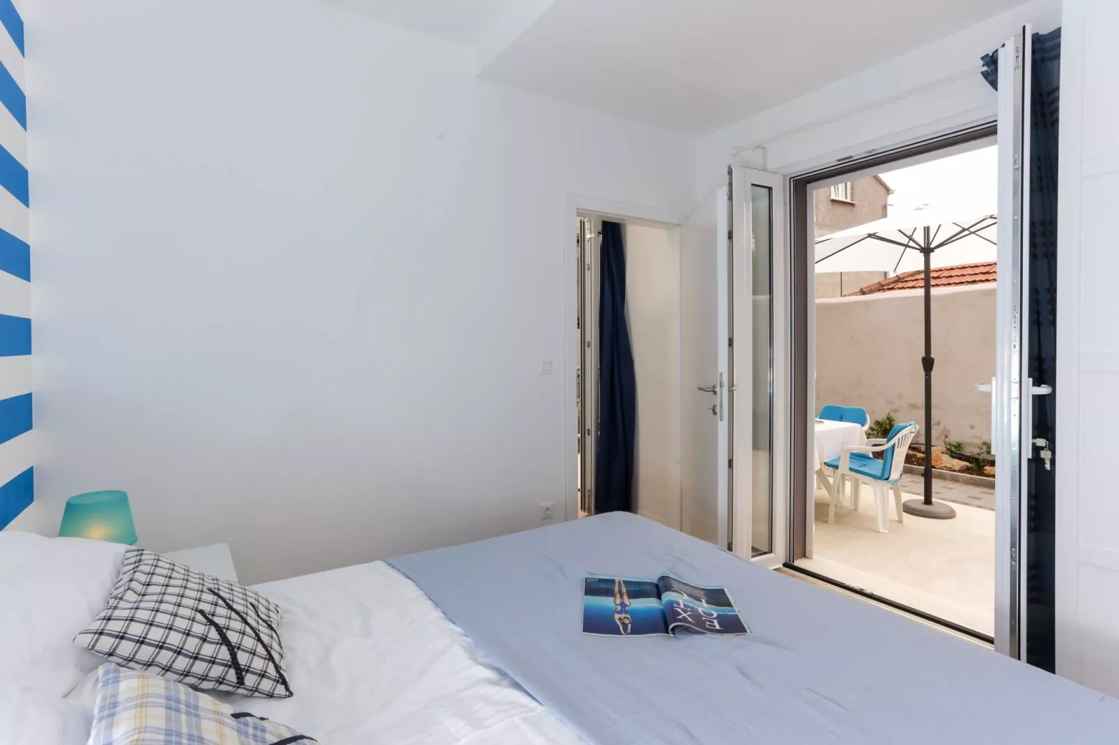 Apartments Villa Karmen - Comfort One-Bedroom Apartment with Terrace (Marine)-Bedroom