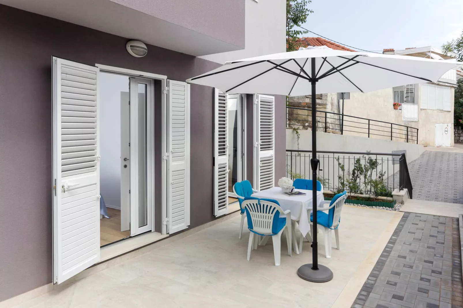 Apartments Villa Karmen - Comfort One-Bedroom Apartment with Terrace (Marine)-Terrace