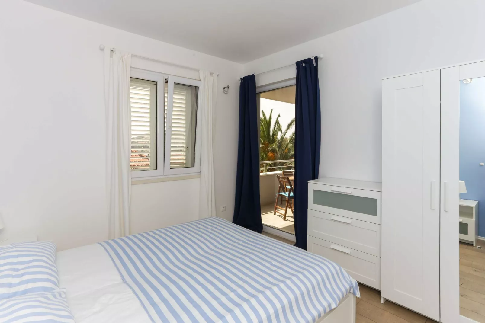 Apartments Villa Karmen - Two-Bedroom Apartment with Balcony and Sea View (Luči)-Bedroom