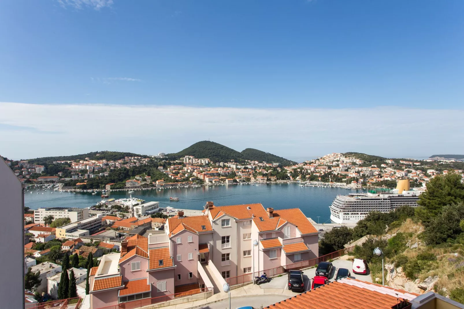Apartment Marisol - One Bedroom Apartment with Balcony and Sea View-Vue