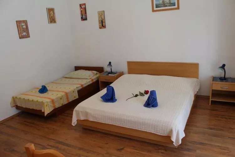 Apartments Lozica - Standard Studio  Apartment with Terrace and Sea View-Bedroom