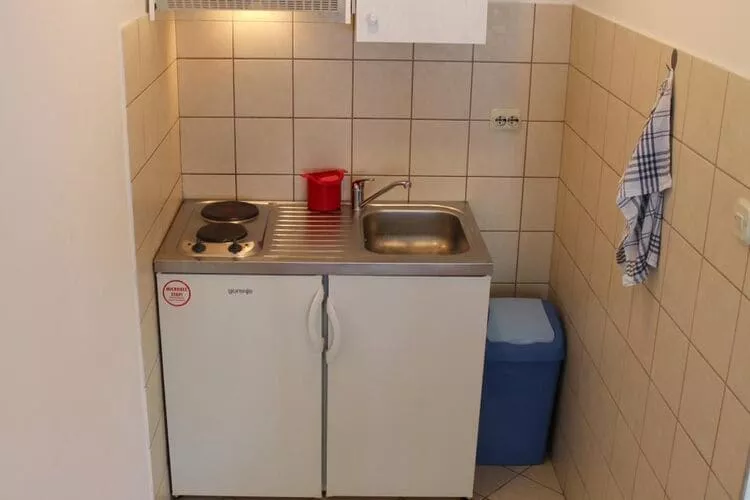 Apartments Lozica  - Comfort Studio Apartment with Terrace and Sea View-Kitchen