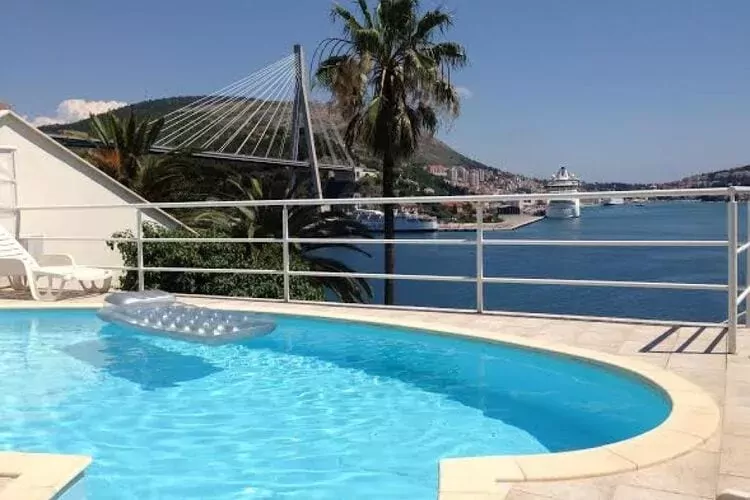 Apartments Lozica  - Comfort Studio Apartment with Terrace and Sea View-Pool