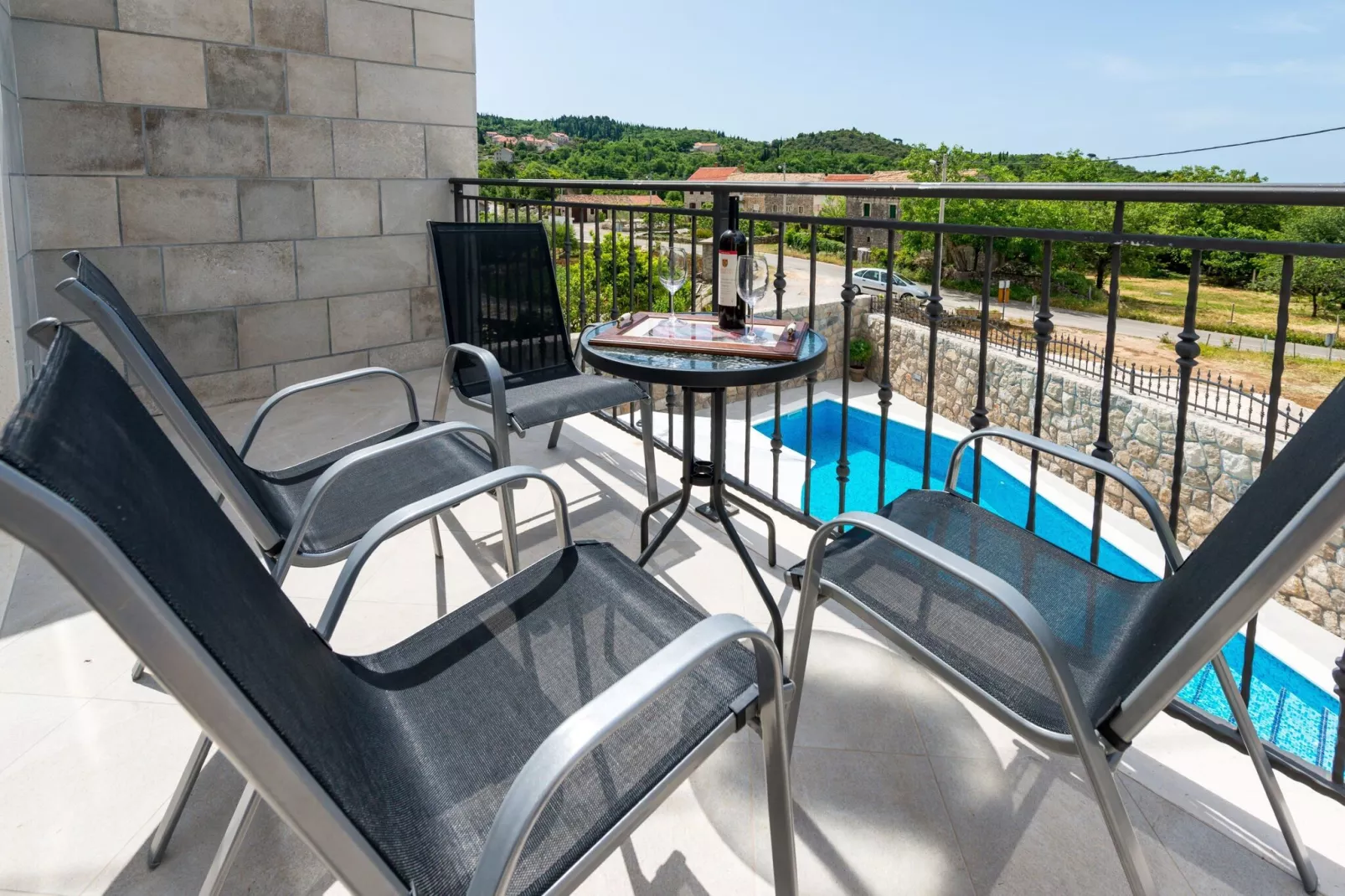 Villa Kabalero - Four-Bedroom Villa with Private Pool-Terrasse