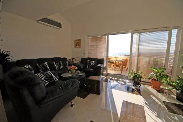 Apartment Ana - Four Bedroom Apartment with Terrace, Sea View and Private Pool-Salon