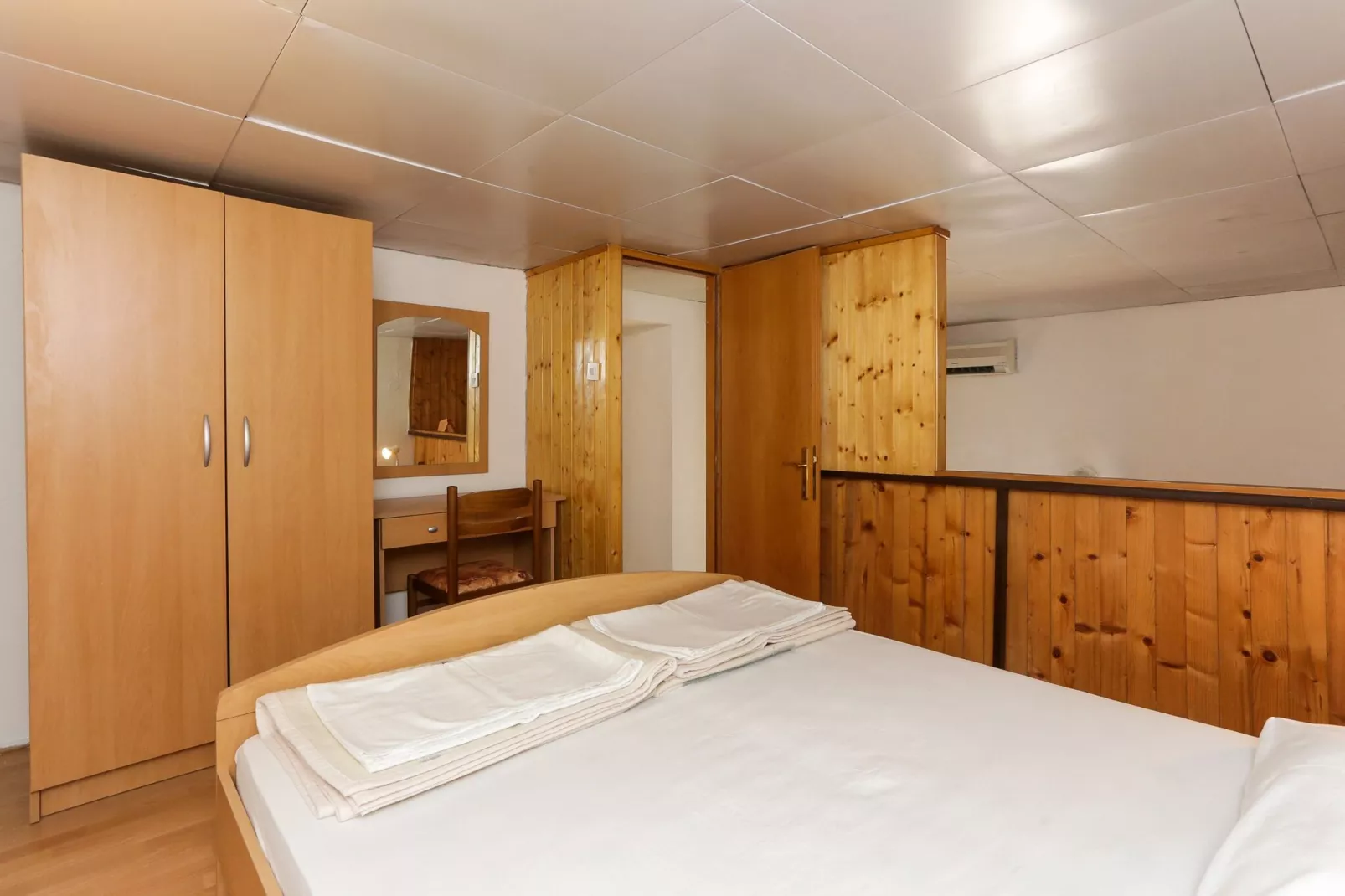 Lapad View Apartments - Duplex Economy Two Bedroom Apartment with Terrace-Bedroom