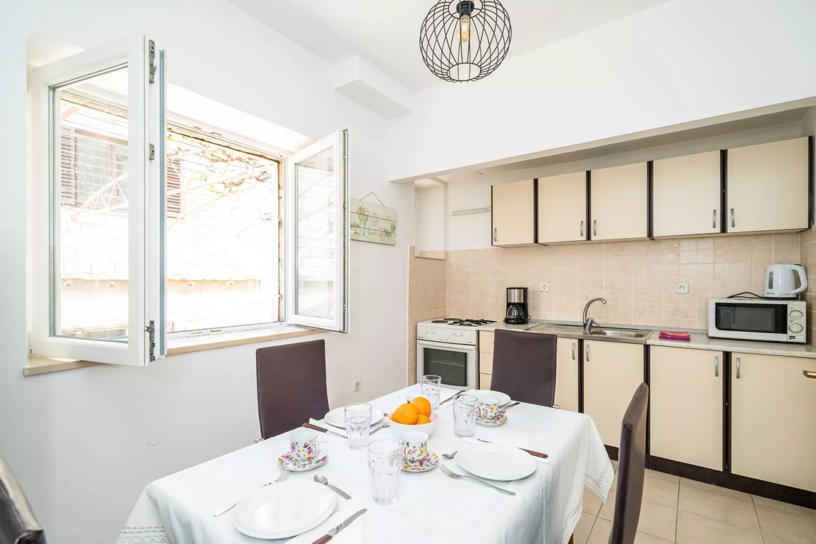 Apartments Sisic - Two Bedroom Apartment with Terrace-Kitchen