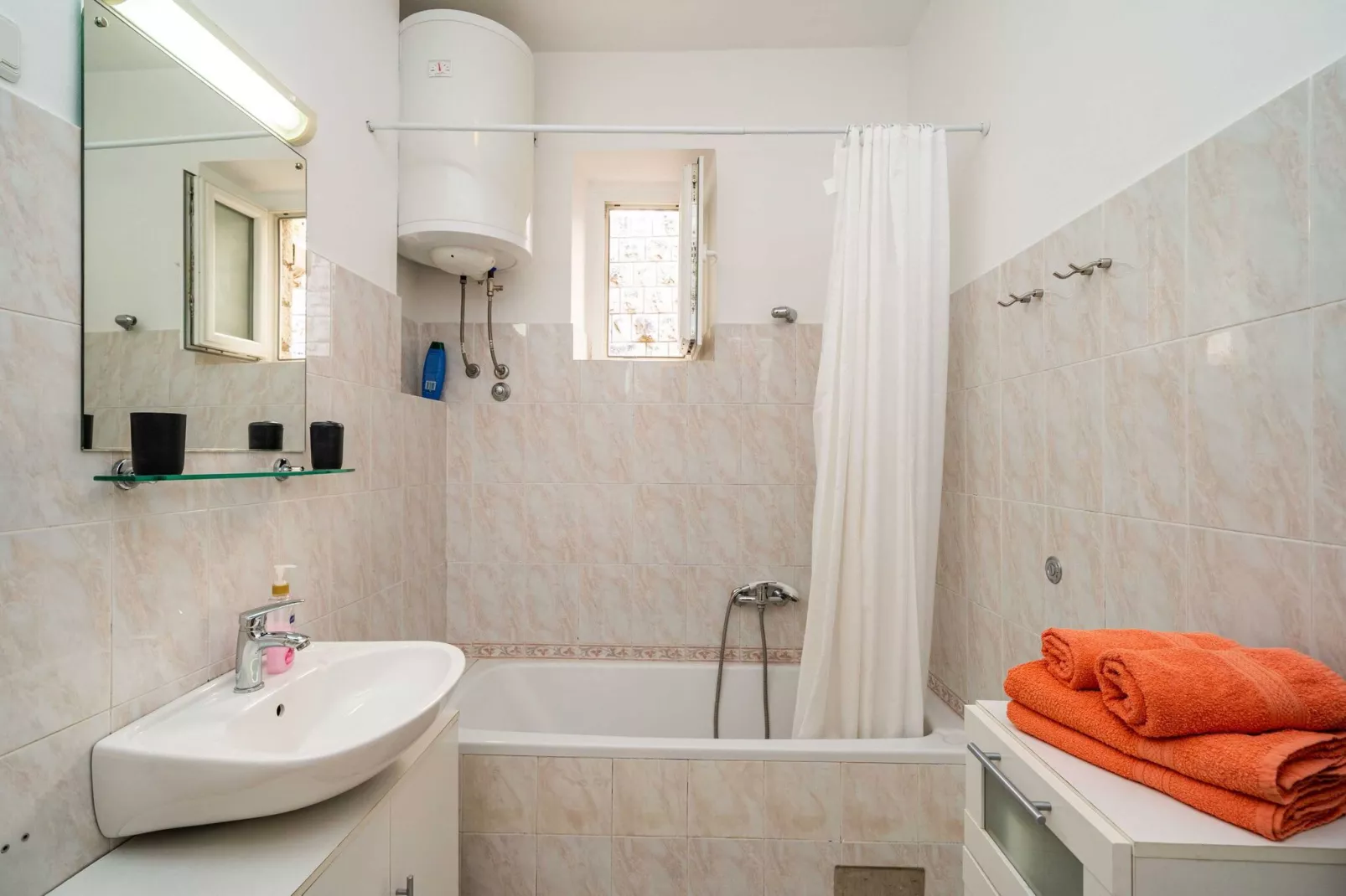 Apartments Sisic - Two Bedroom Apartment with Terrace-Bathroom