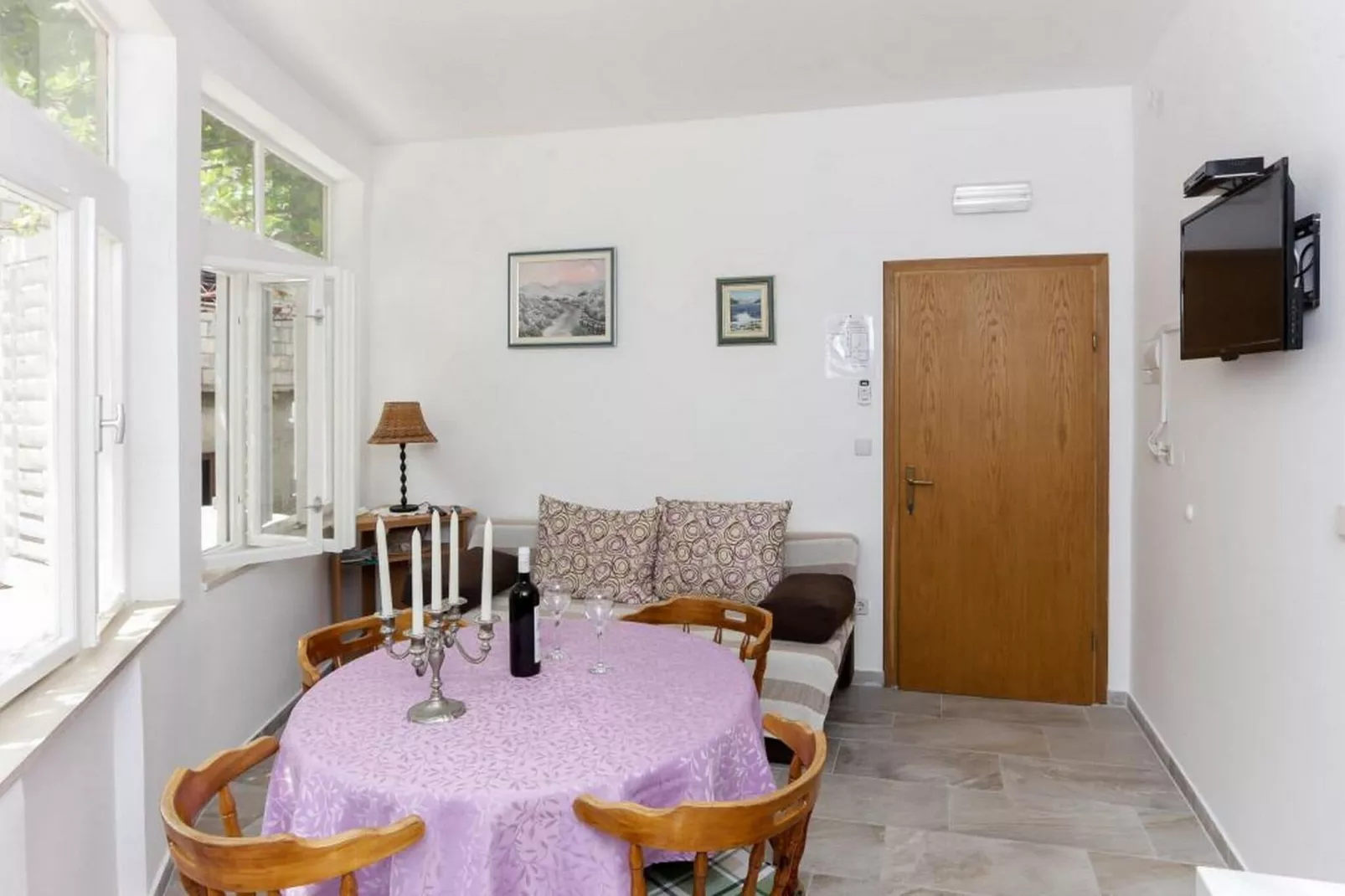 Apartments Sisic - One Bedroom Apartment with Terrace-Kitchen