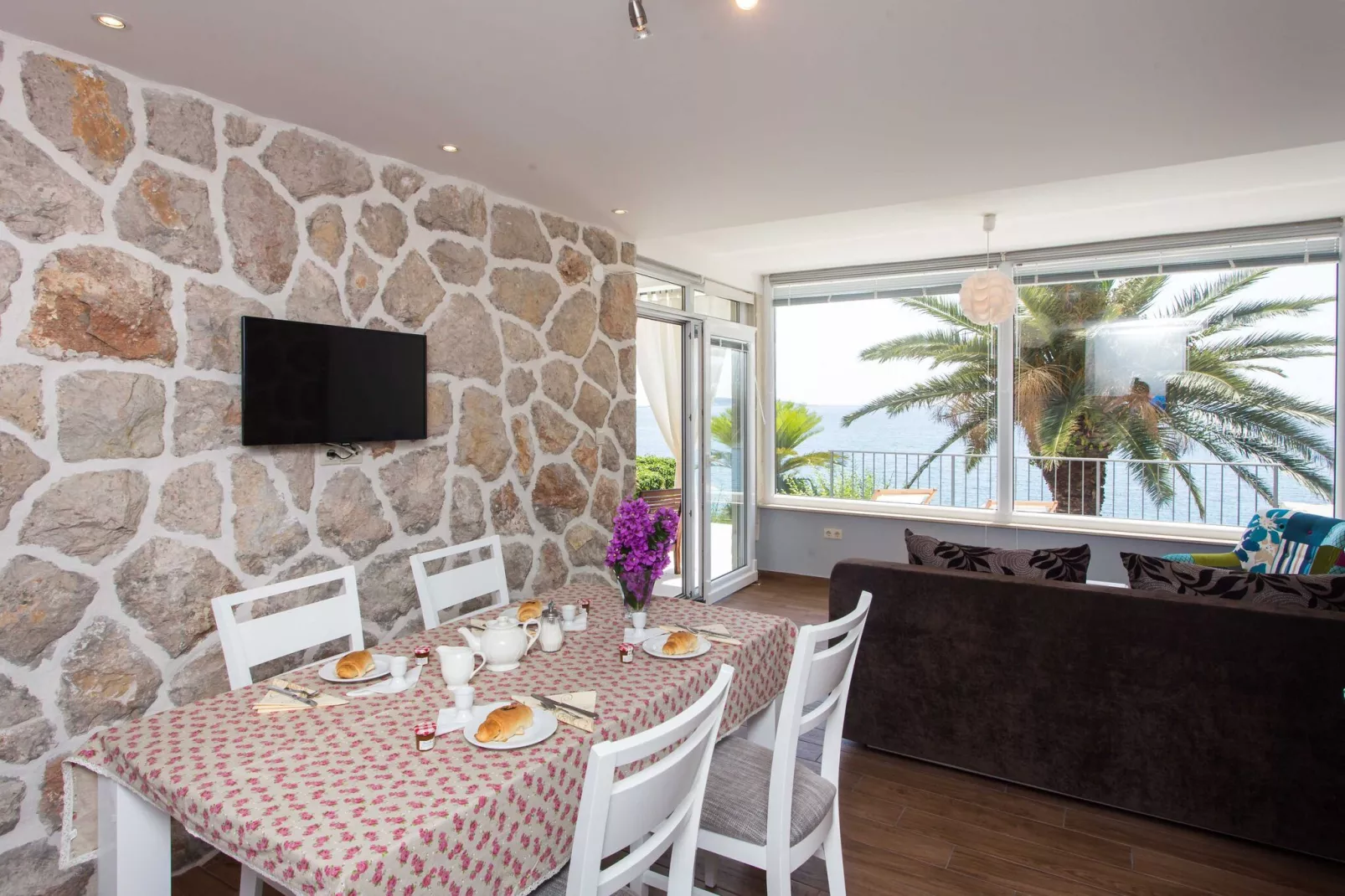 Villa Mirjana - One Bedroom Apartment with Terrace and Sea View (Palma)-Esszimmer