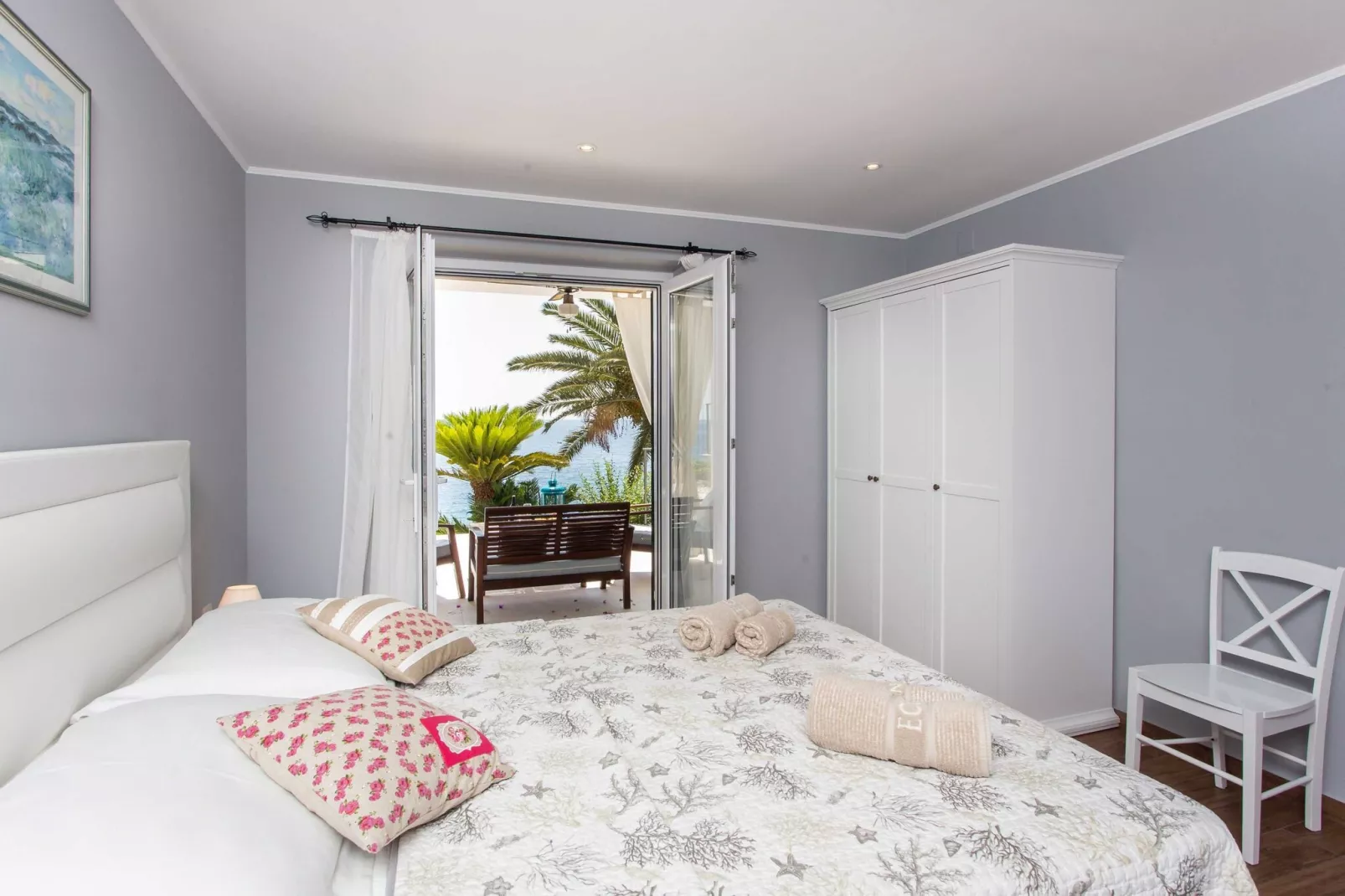 Villa Mirjana - One Bedroom Apartment with Terrace and Sea View (Palma)-Schlafzimmer