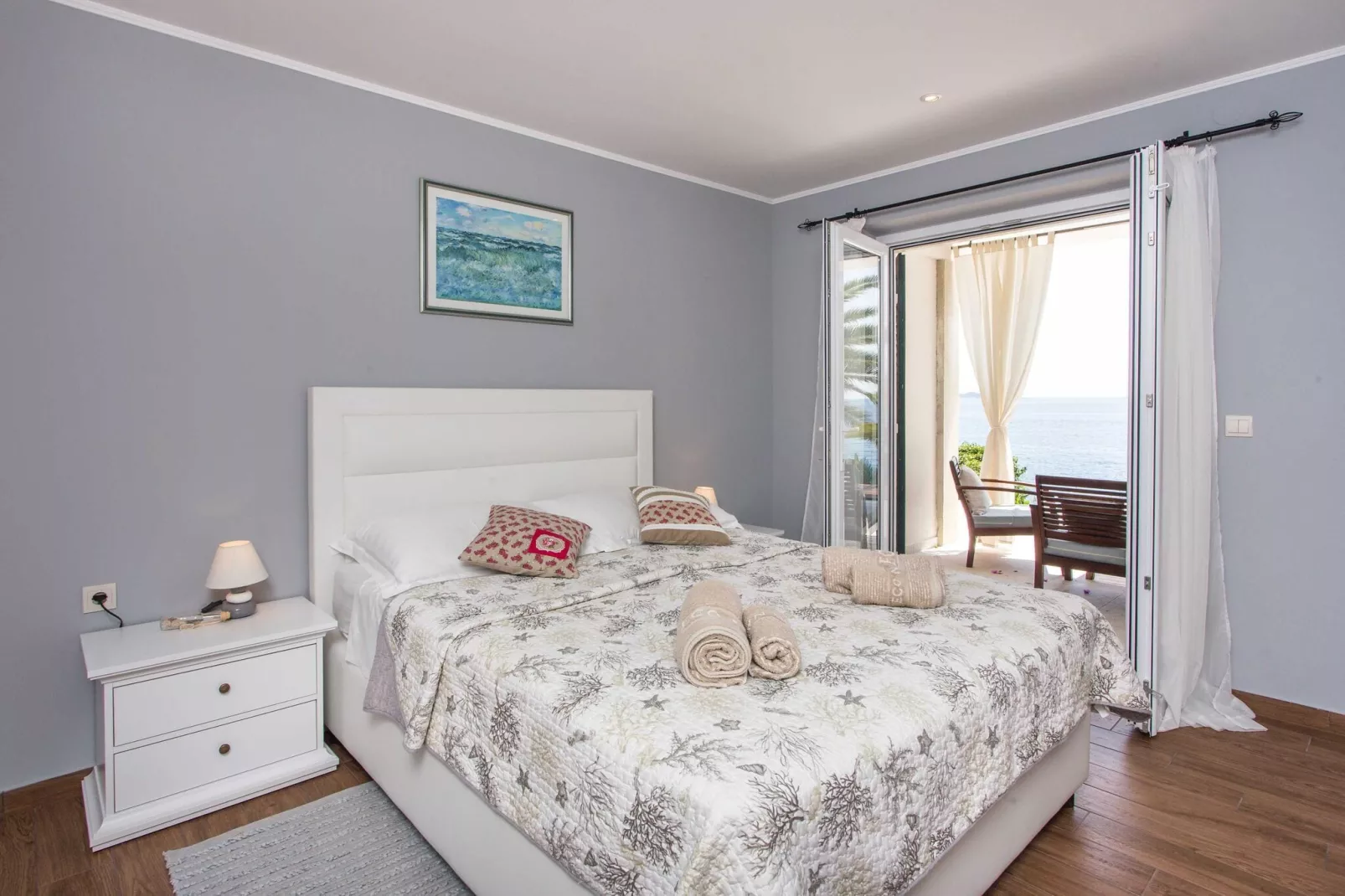 Villa Mirjana - One Bedroom Apartment with Terrace and Sea View (Palma)-Schlafzimmer