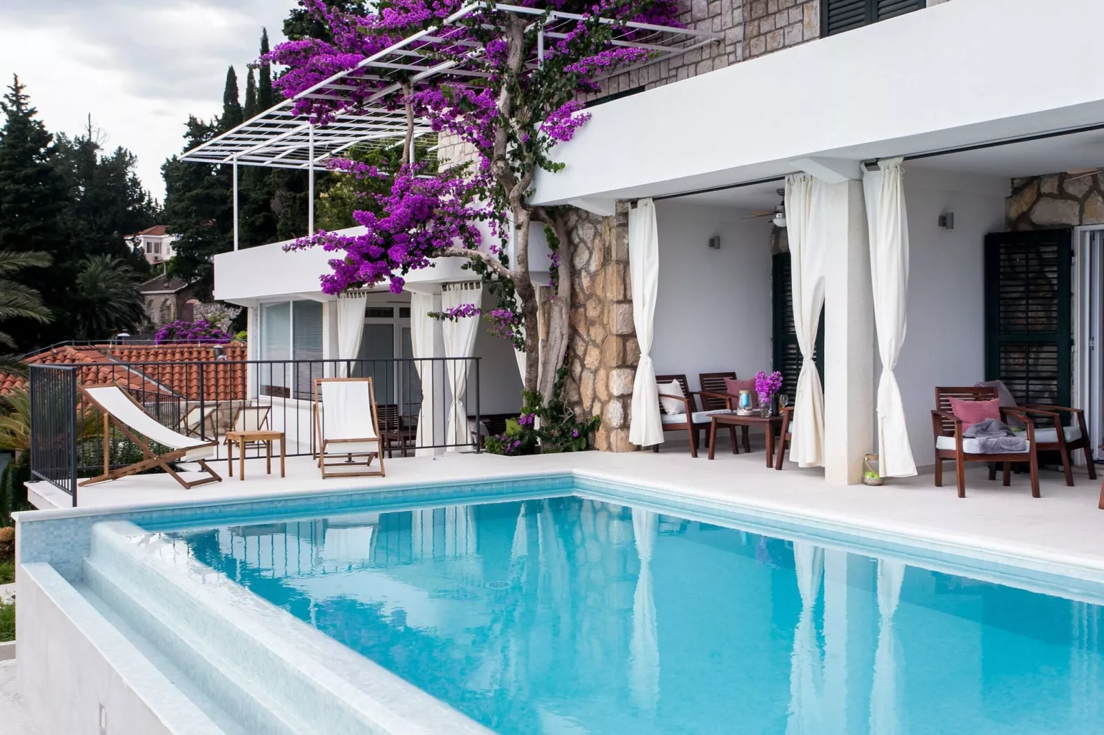 Villa Mirjana - Standard Studio Apartment with Terrace and Sea View (Lavanda)-Pool