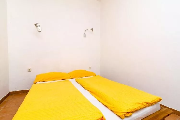 Apartments Lemeš - Studio Apartment with Terrace Ap 2-Bedroom