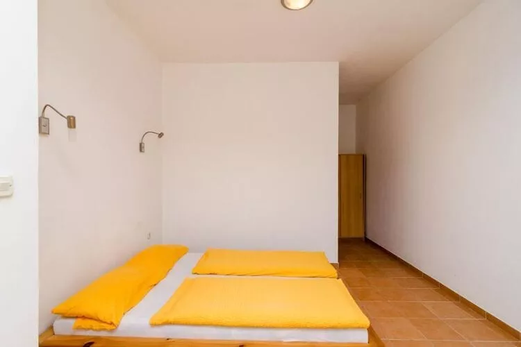 Apartments Lemeš - Studio Apartment with Terrace Ap 2-Bedroom