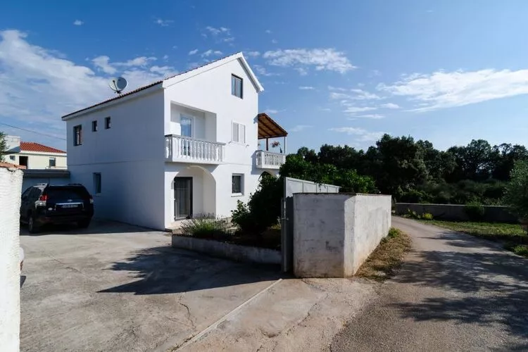 Apartments Lemeš - Studio Apartment with Terrace Ap 2-Outdoor