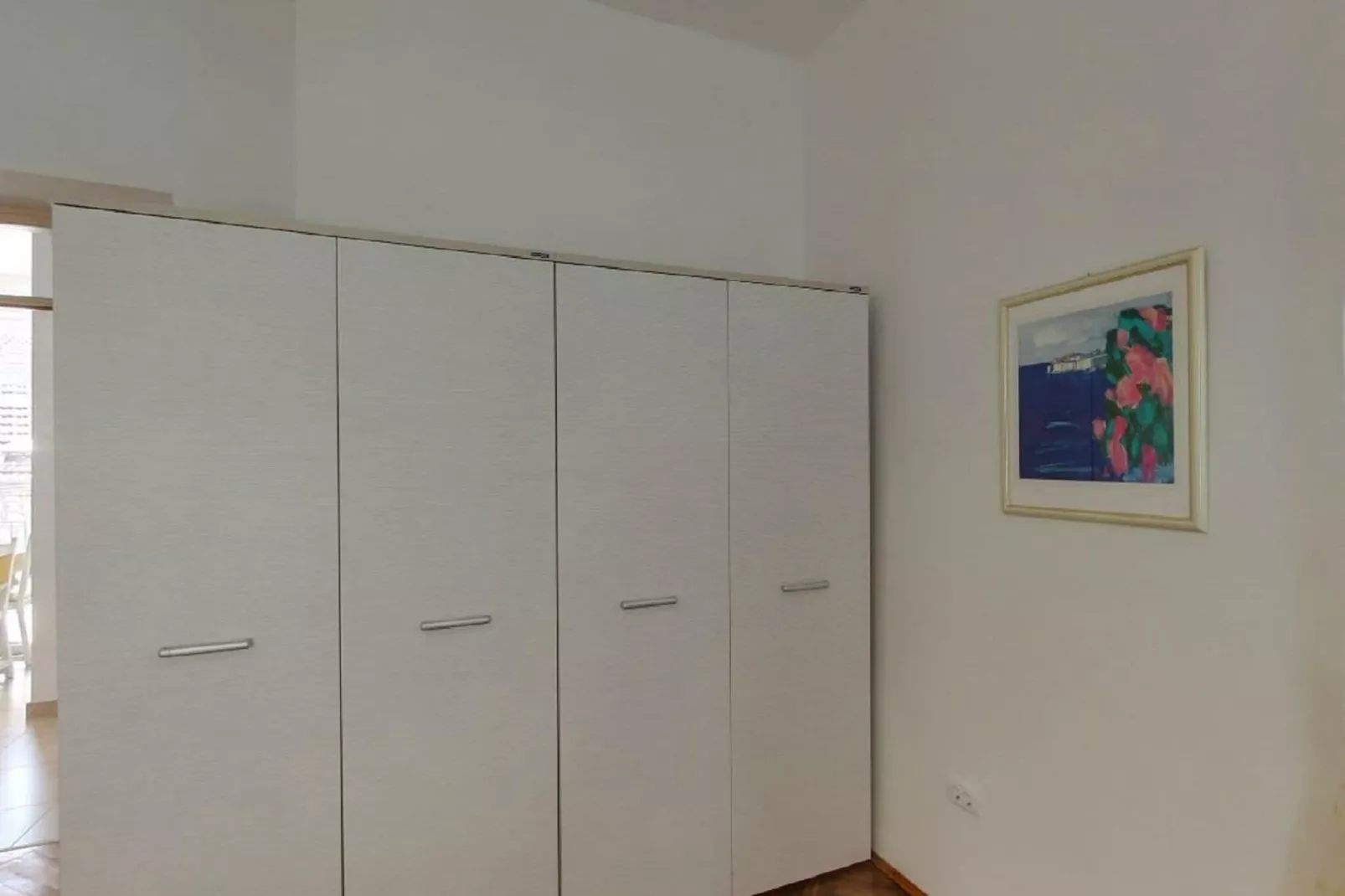 Apartment Mihe - Two-Bedroom Apartment with Balcony and Sea View-Chambre