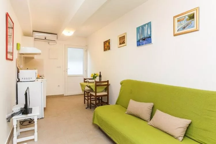 Apartment Edita - Studio with terrace and with Sea View-Intérieur