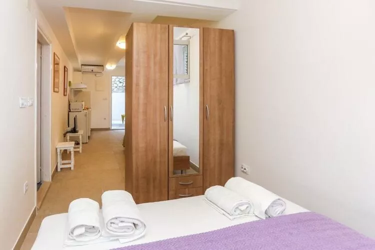 Apartment Edita - Studio with terrace and with Sea View-Extérieur