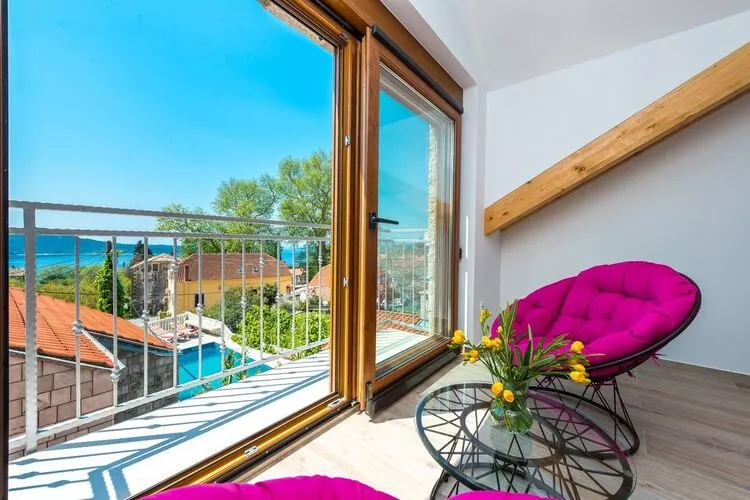 Villa Mia -Three-Bedroom Villa with Swimming Pool-View