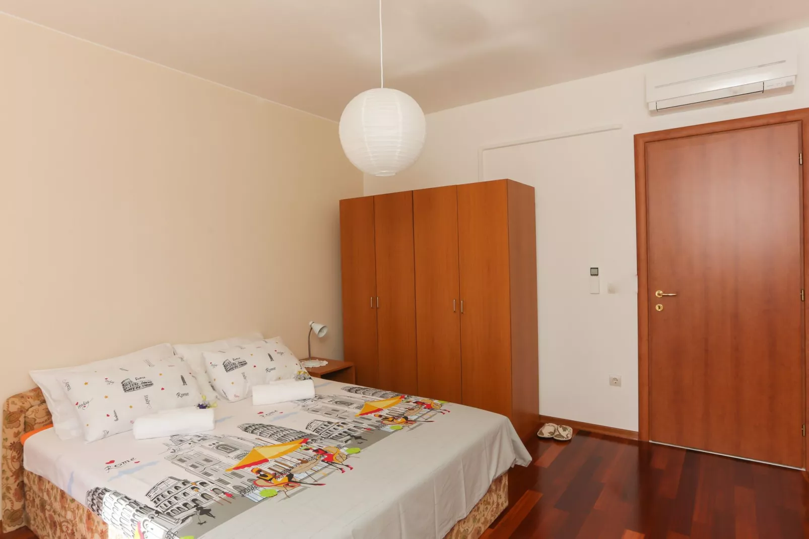 Apartments Villa Harmonia - One-Bedroom Apartment with Patio and Shared Pool-Bedroom