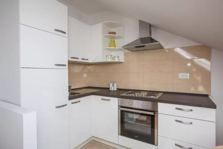 Apartments Nina - One-Bedroom Apartment (Orašac)-Kitchen
