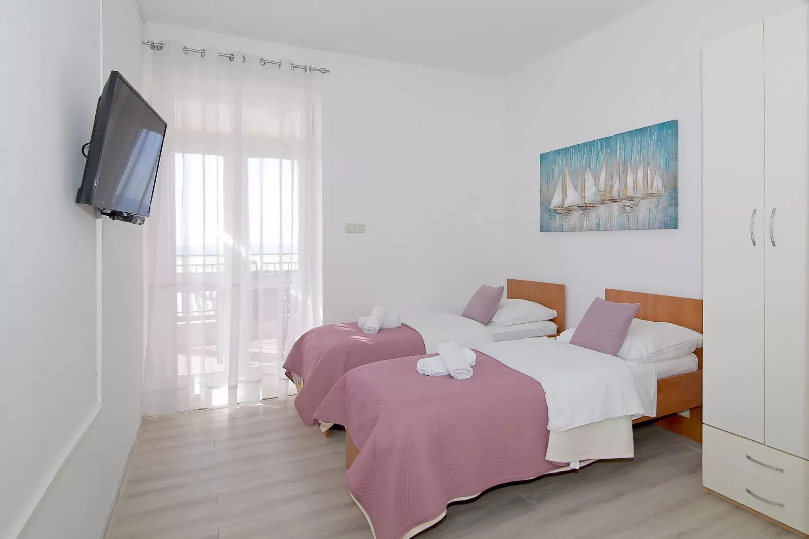 Apartments Isabora - Two-Bedroom Apartment with Terrace and Partial Sea View (Nea)-Bedroom