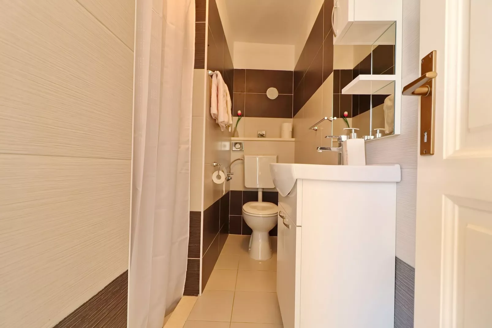 Villa Ivana - Three-Bedroom Villa with Private Pool-Bathroom