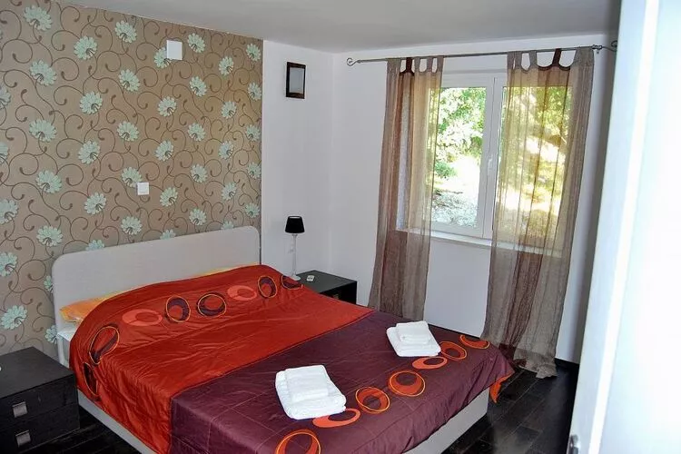 Villa Tony - Five Bedroom Villa with Terrace, Swimming Pool and Sea View-Schlafzimmer
