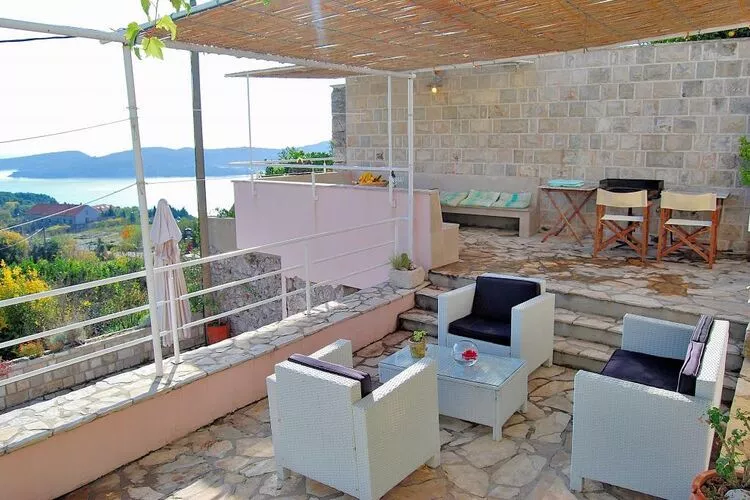 Villa Tony - Five Bedroom Villa with Terrace, Swimming Pool and Sea View-Terrasse