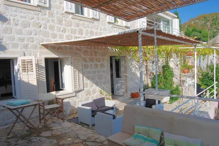 Villa Tony - Five Bedroom Villa with Terrace, Swimming Pool and Sea View-Terrasse