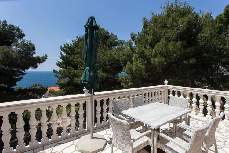 Apartments Villa Dingač-Borak - Standard Two Bedroom Apartment with Balcony No. 5-Terrace balcony