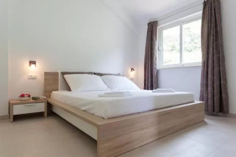 Apartments Villa Dingač - Borak -Standard Two Bedroom Apartment with Balcony and Sea View (Gold)-Chambre
