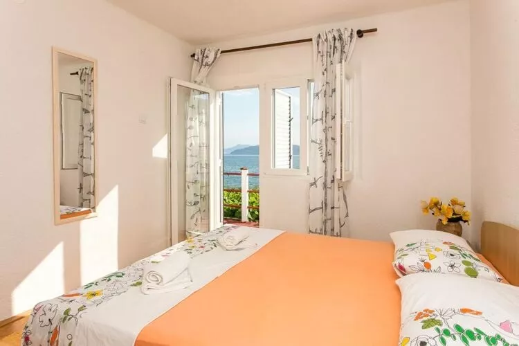 Apartments Stipo - Comfort Two Bedroom Apartment with Balcony and Sea View (A2)-Chambre