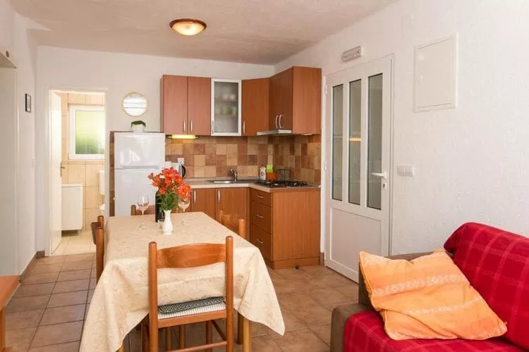 Apartments Stipo - Comfort Two Bedroom Apartment with Balcony and Sea View (A2)-Intérieur