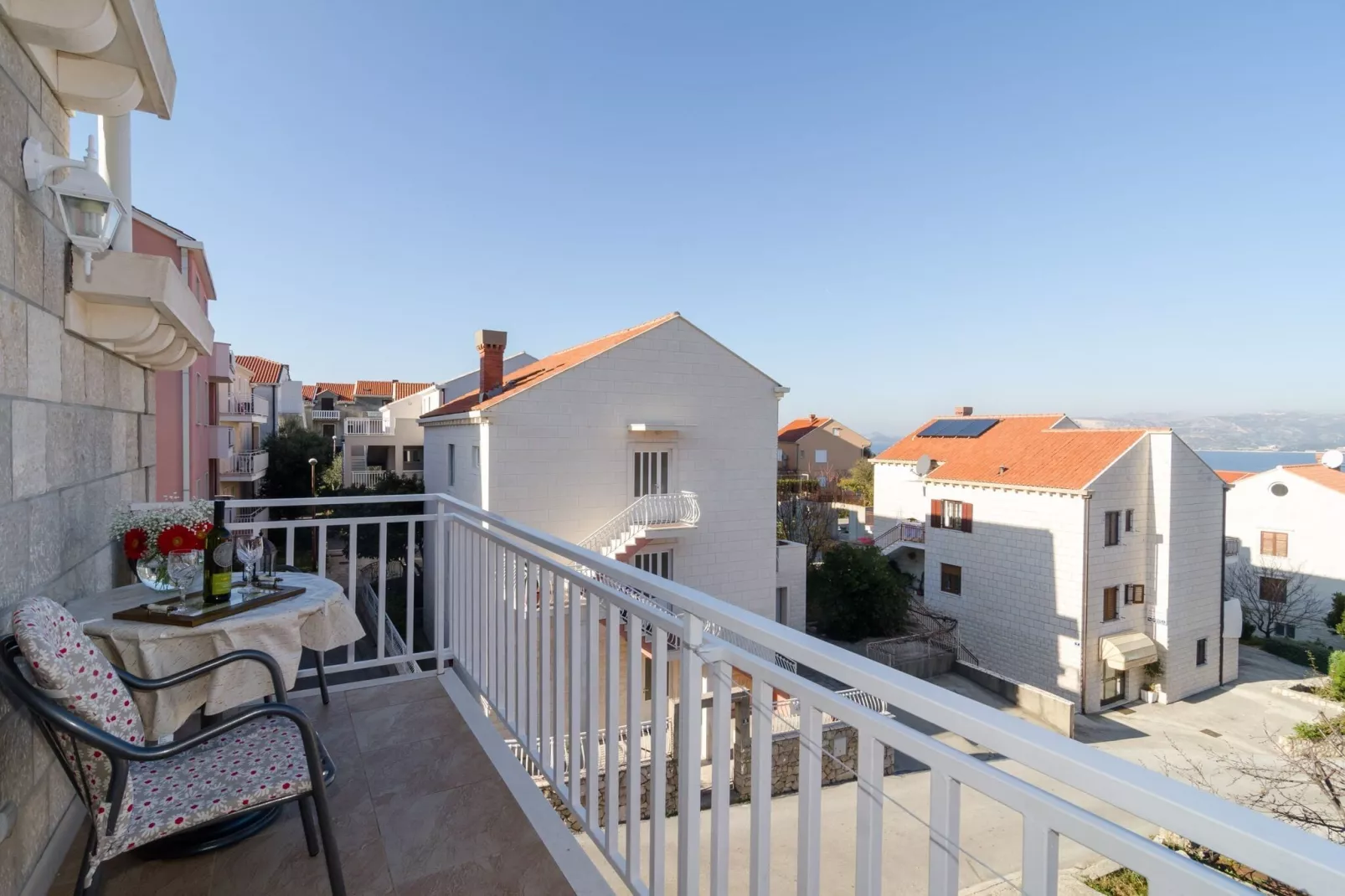 Apartments Senjo - One Bedroom Apartment with Balcony with Sea View (Apartman 1)-Balcon-terrasse