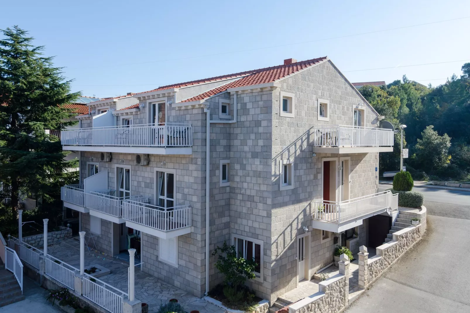 Apartments Senjo - Studio Apartment with Balcony with Side Sea View (Apartman 4)-Extérieur
