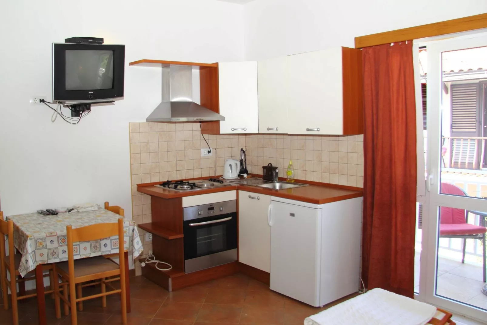 Apartments Senjo - Studio Apartment with Balcony and Garden View (Apartman 5)-Cuisine