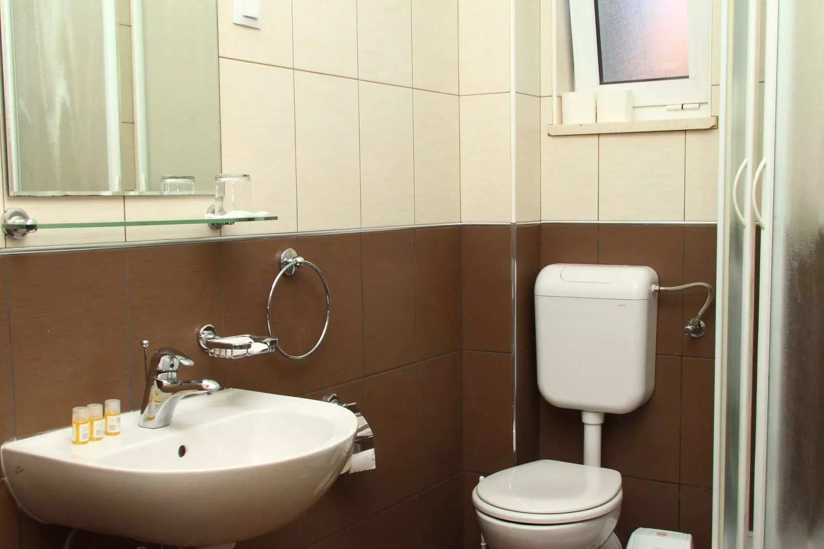 Apartments Senjo - Studio Apartment with Balcony and Garden View (Apartman 5)-Salle de bain