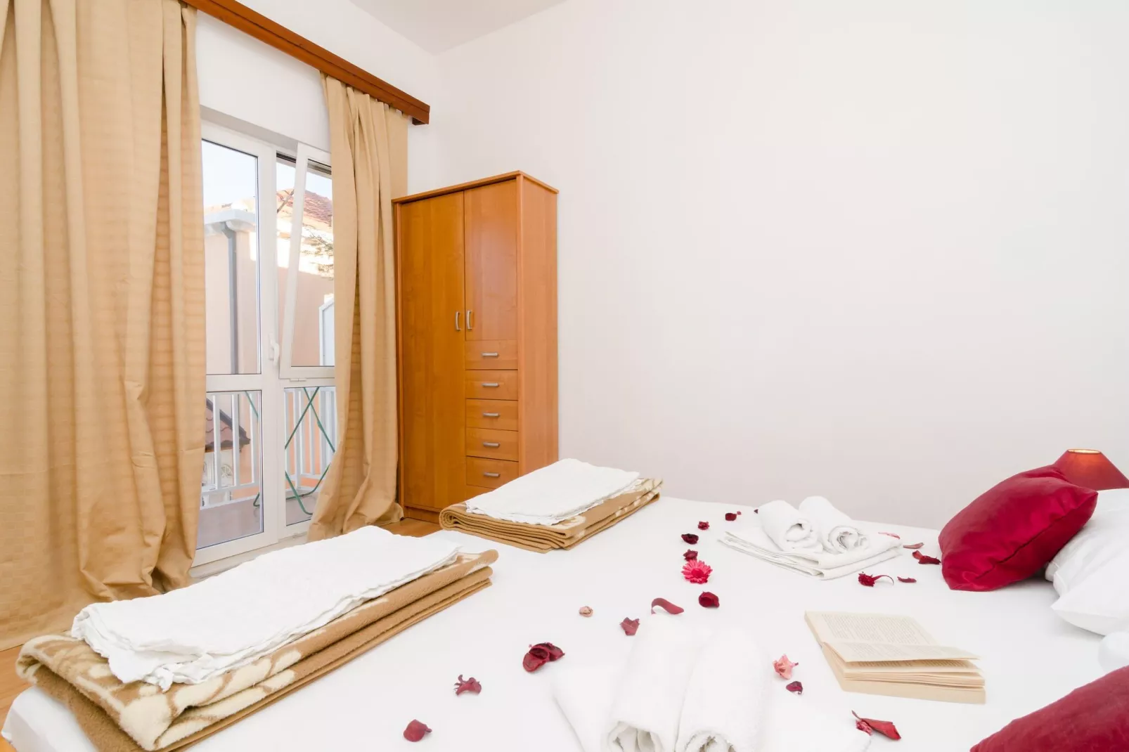 Apartments Senjo - One Bedroom Apartment with Balcony and Sea View (4 adults) (Apartman 3)-Chambre